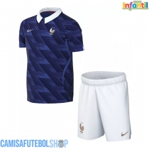 Camisa de time de futebol França Replicas 1º Equipamento Infantil Mundo 2026 Manga Curta (+ Calças curtas)